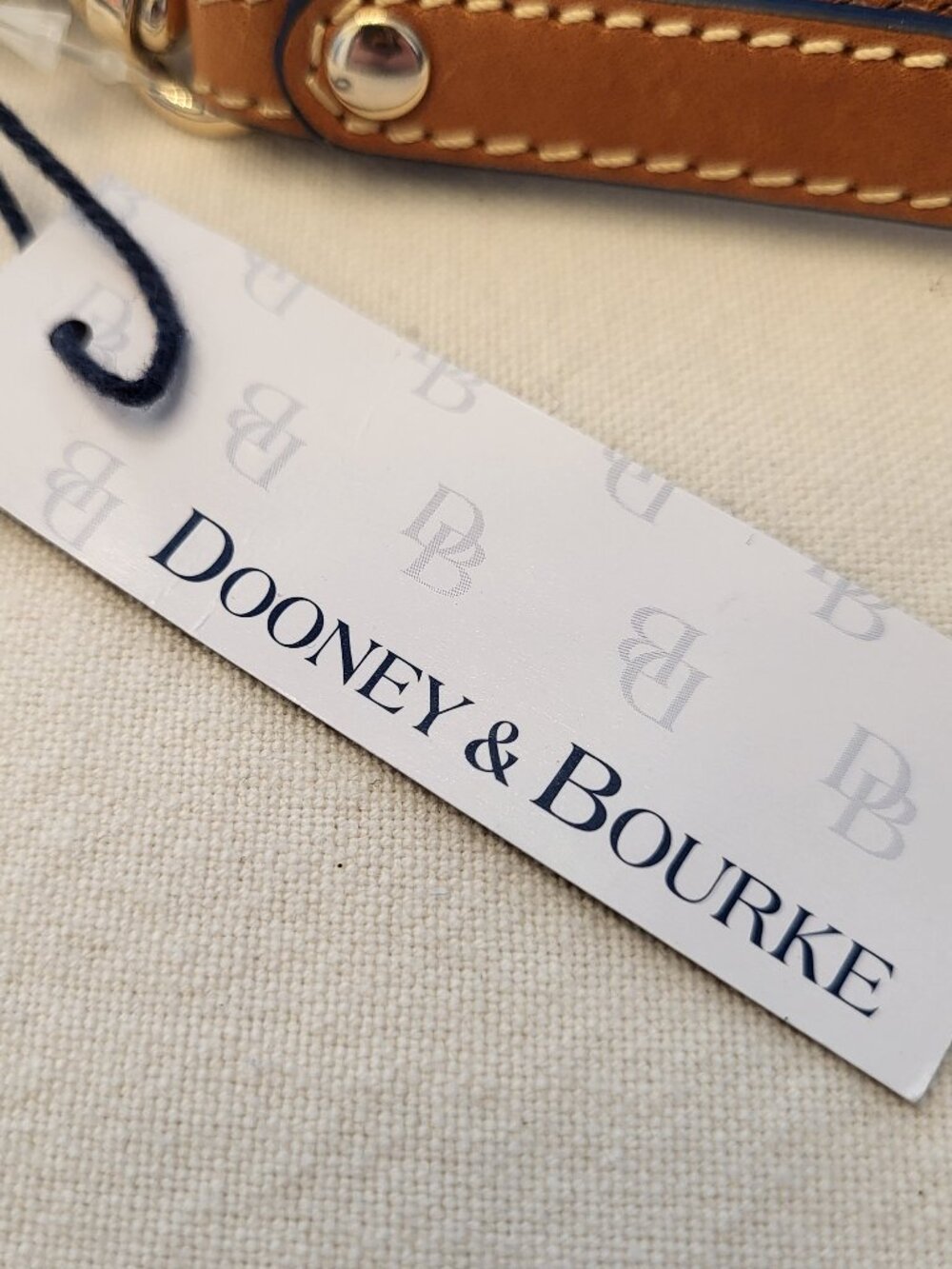 Disney x Dooney & Burke DCL Disney Cruise Line Wristlet - NWT - Picture 4 of 5